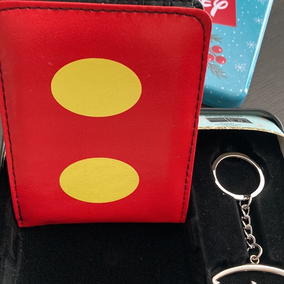 Disney Accessories New Disney Mickey Mouse Bifold Wallet Key Chain